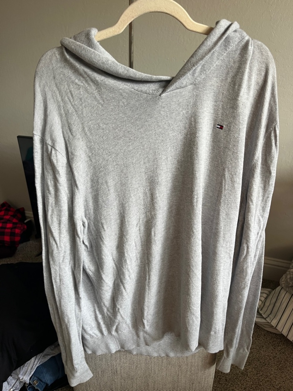 Tommy Hilfiger Heather Gray Hooded Pullover with Chest Flag